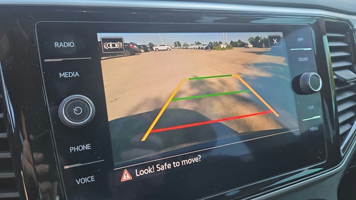 2022 Volkswagen Atlas V6 SE Technology photo 2